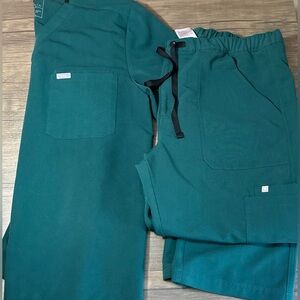 Figs Men XL Teal Scrubs- one pocket top with button zipper pant